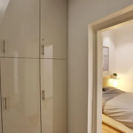 Luxury Apartment Near Acropolis-3